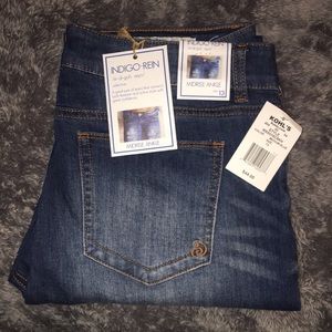 Mid rise ankle jeans